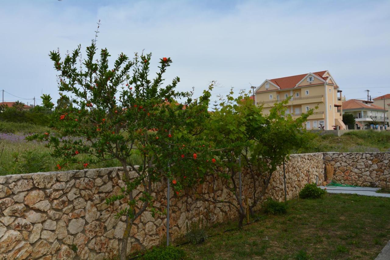Lotus Sea View Studio Apartment 2 Lixouri Exterior foto